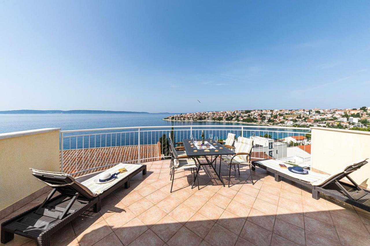 Apartments Villa Nea Leona Trogir Exterior foto